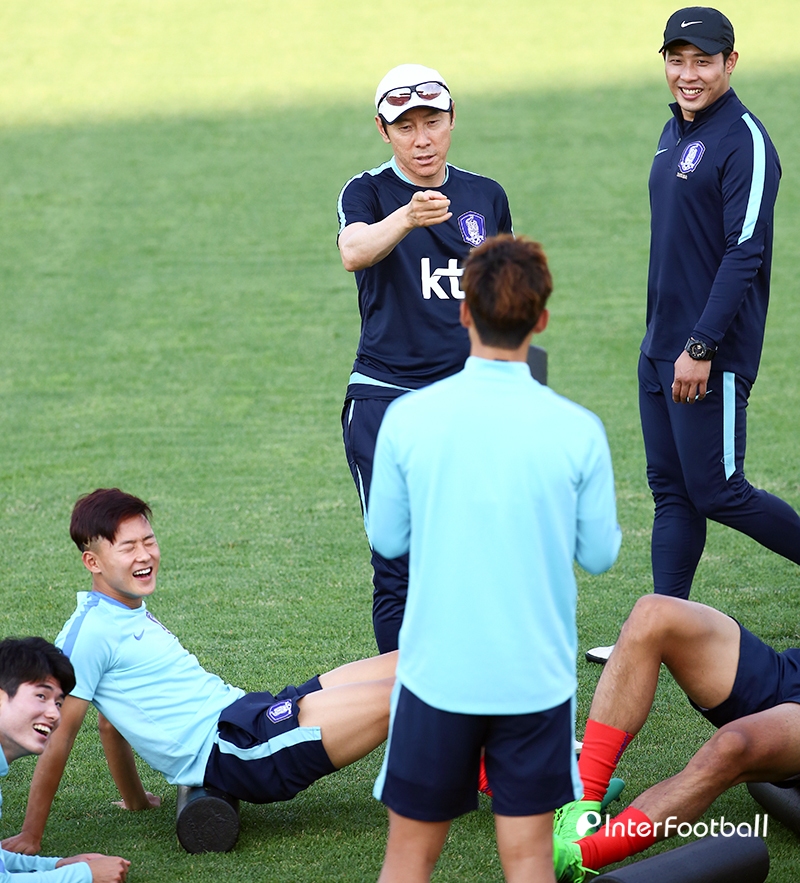 화기애애한 U-20 대표팀 화기애애한 U-20 대표팀