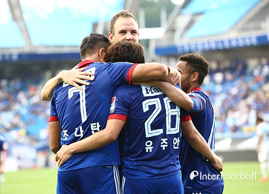 '조나탄-유주안 골' 수원, 강원과 3-3 무승부 '조나탄-유주안 골' 수원, 강원과 3-3 무승부