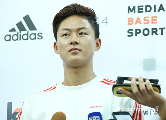 이승우, "바르사와 논의가 우선...최고의 선택할 것" (일문일답) 이승우, "바르사와 논의가 우선...최고의 선택할 것" (일문일답)