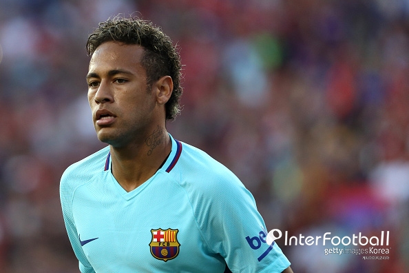 佛 언론, "네이마르, PSG 이적 합의...5년 계약" 佛 언론, "네이마르, PSG 이적 합의...5년 계약"