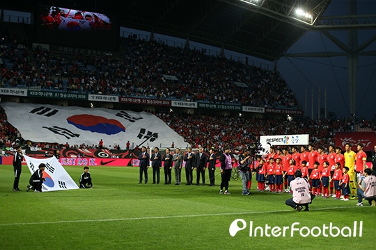 축구메카 전주성, 패배에도 빛난 진정한 여유 축구메카 전주성, 패배에도 빛난 진정한 여유