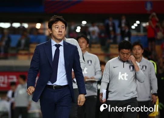'4백 예고' 신태용 감독, "감출 것은 감춘다, 스웨덴전 올인"(일문일답) '4백 예고' 신태용 감독, "감출 것은 감춘다, 스웨덴전 올인"(일문일답)
