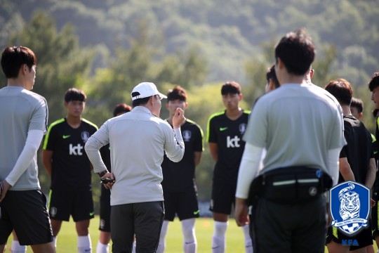 '현지 적응' 강조한 김학범 감독, AG 대비 본격 신호탄 '현지 적응' 강조한 김학범 감독, AG 대비 본격 신호탄