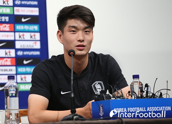 '막내' 김정민, "조현우, 실제로 보니 더 듬직...손흥민 합류도 기대" '막내' 김정민, "조현우, 실제로 보니 더 듬직...손흥민 합류도 기대"