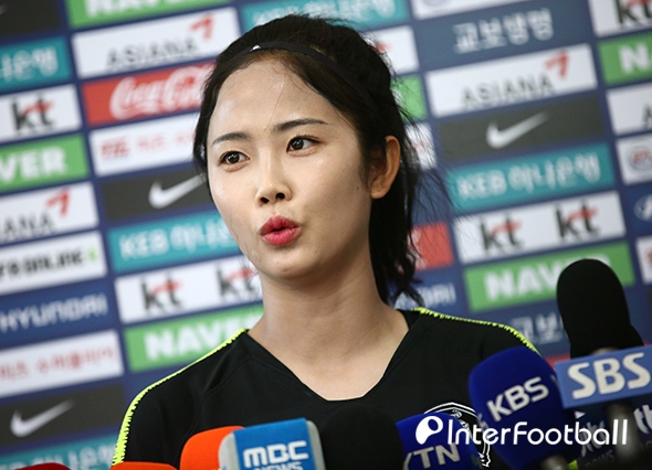 이민아, "AG 출전 영광스러워...목표는 당연히 金" 이민아, "AG 출전 영광스러워...목표는 당연히 金"