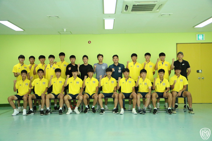 U-18 챔피언십 개최, 아산 막내들의 반란 보여줄 수 있을까? U-18 챔피언십 개최, 아산 막내들의 반란 보여줄 수 있을까?